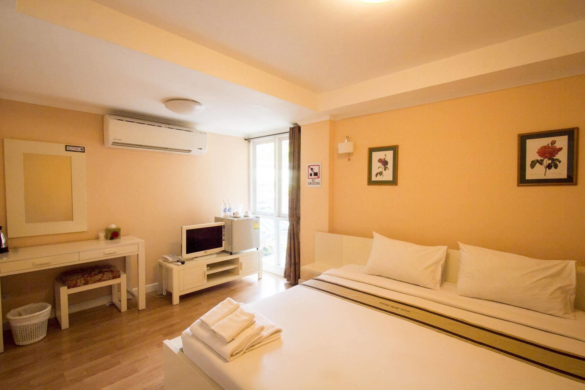 Triple Palms House Hotell Chiang Mai Eksteriør bilde