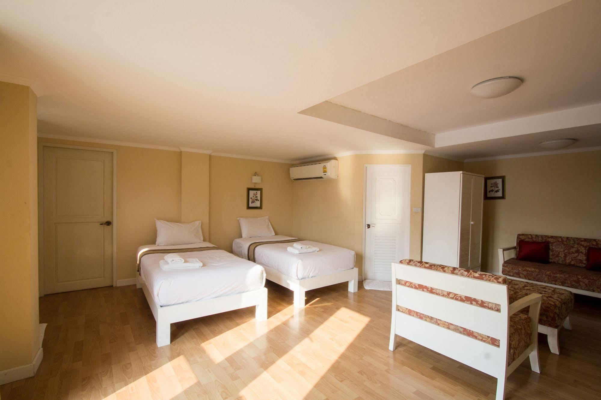 Triple Palms House Hotell Chiang Mai Eksteriør bilde