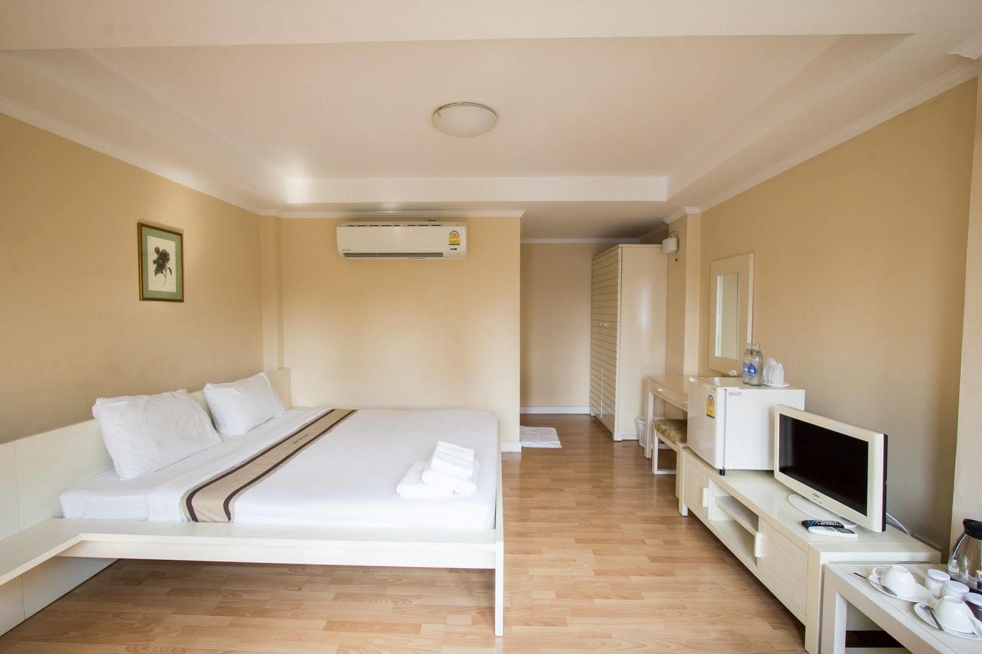 Triple Palms House Hotell Chiang Mai Eksteriør bilde